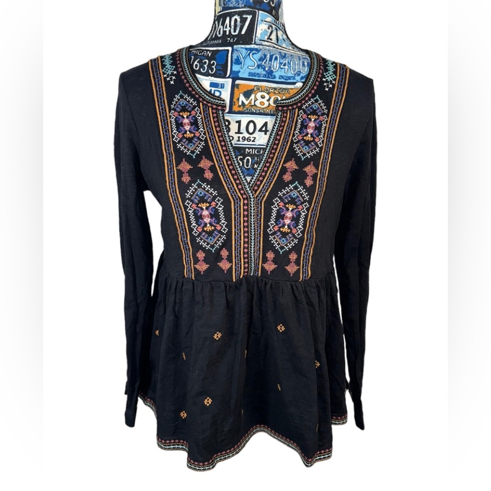 Mystree Festival Boho Embroidered Split-Neck Top NWT - Women’s Size M
